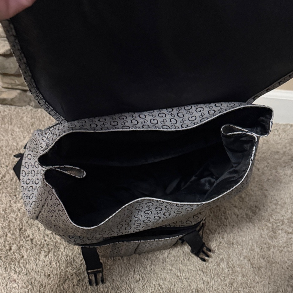 Stylish Gray Guess Backpack - Picture 7 of 10